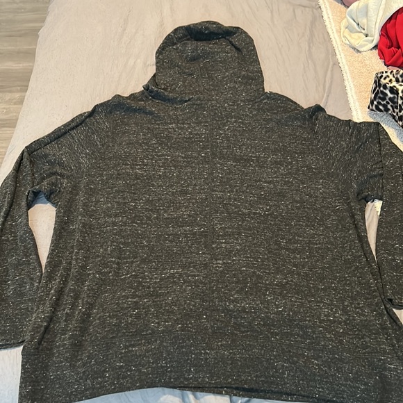 Gray Nike Sweatshirt Size 3X - Picture 2 of 2